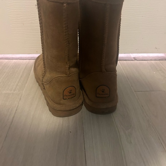 BearPaw boots - Picture 2 of 3
